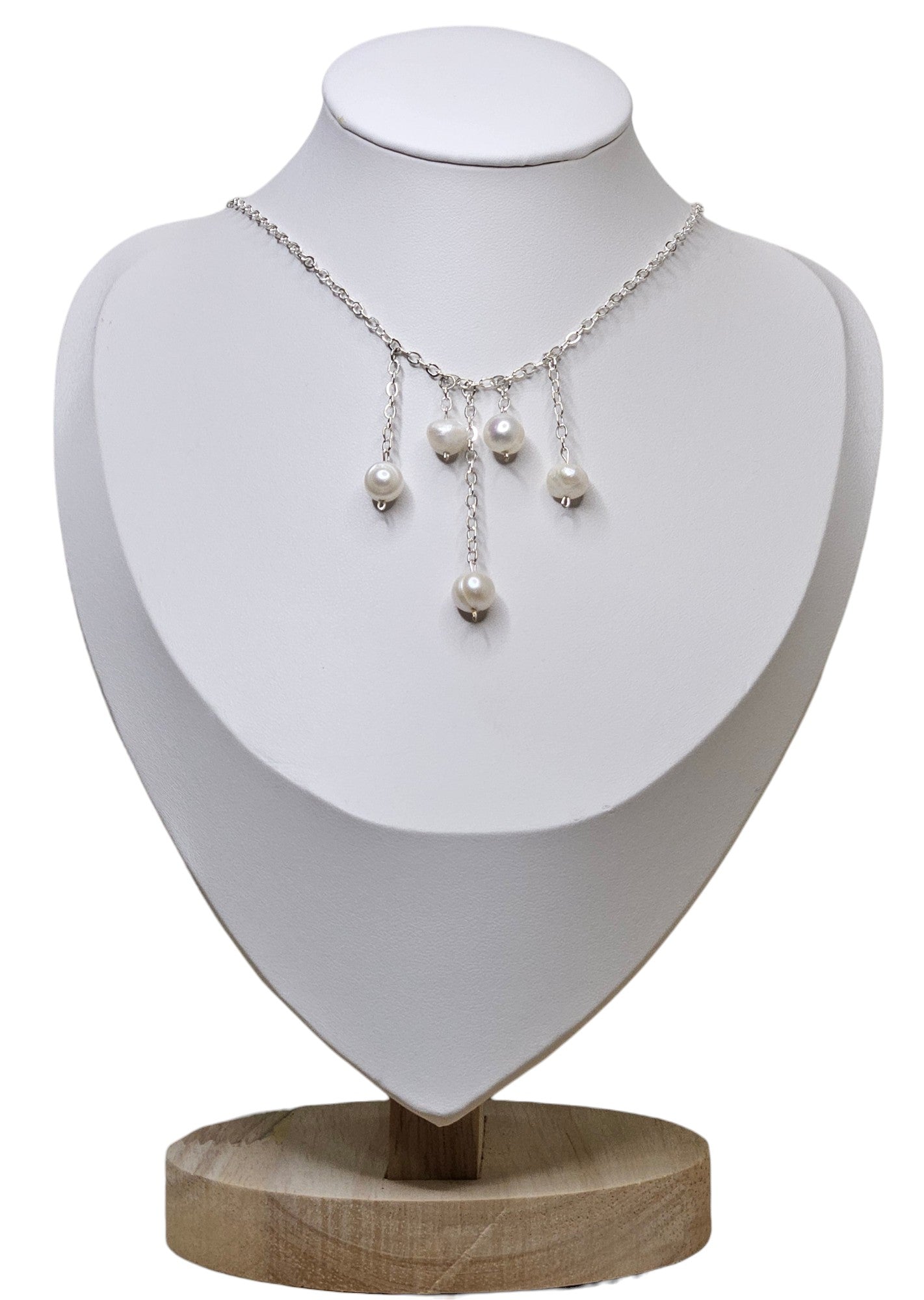Beautiful Real River Pearl Pendant Necklace for Weddings or dinner dates.
