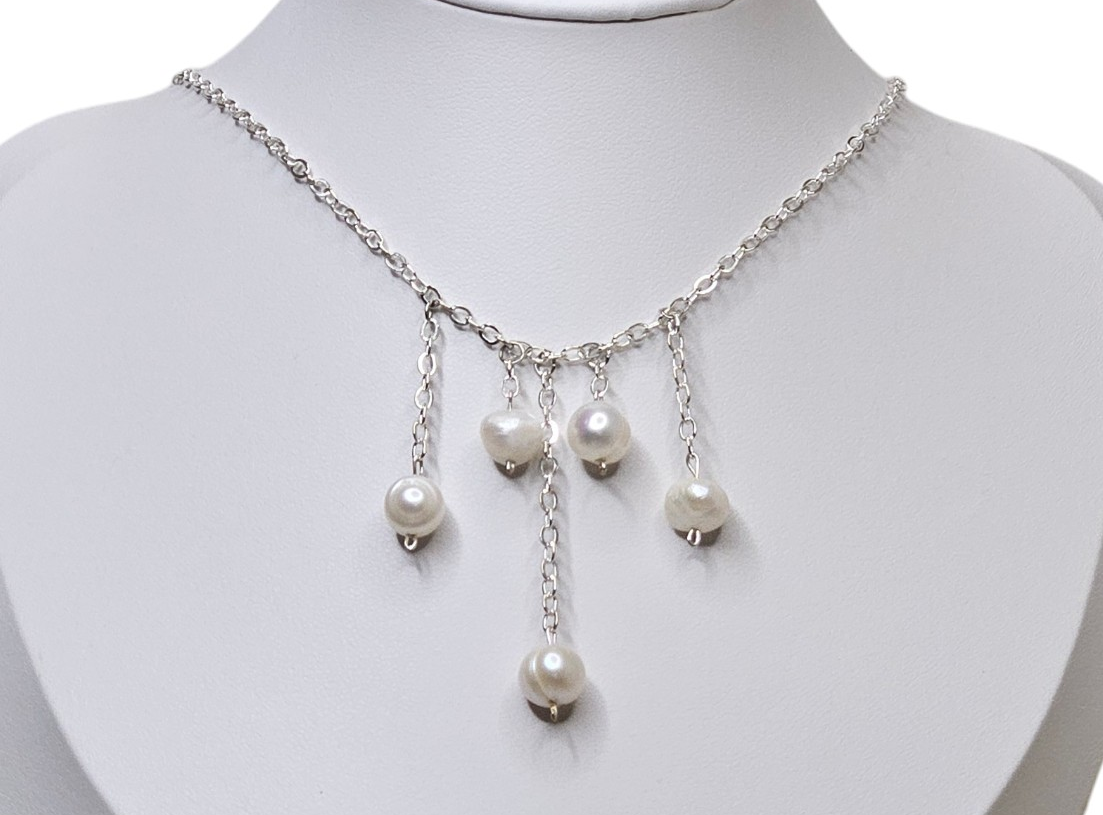 Beautiful Real River Pearl Pendant Necklace for Weddings or dinner dates.