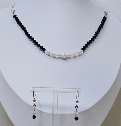 Natural White Mother of Pearl Swirl Beads