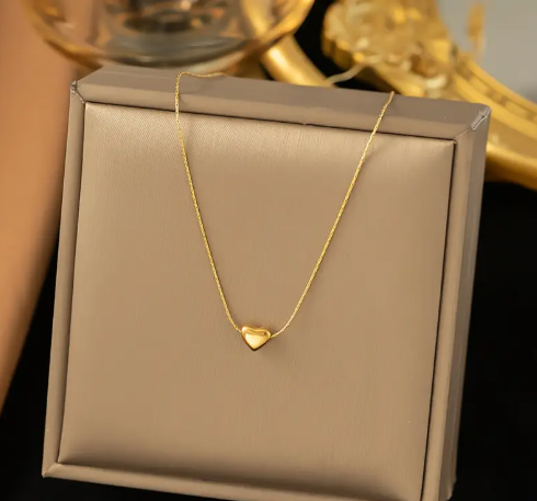 Elegant Heart Pendant Necklace for Women Thin Chain Box
